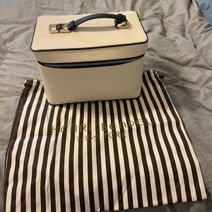 Henri Bendel train case